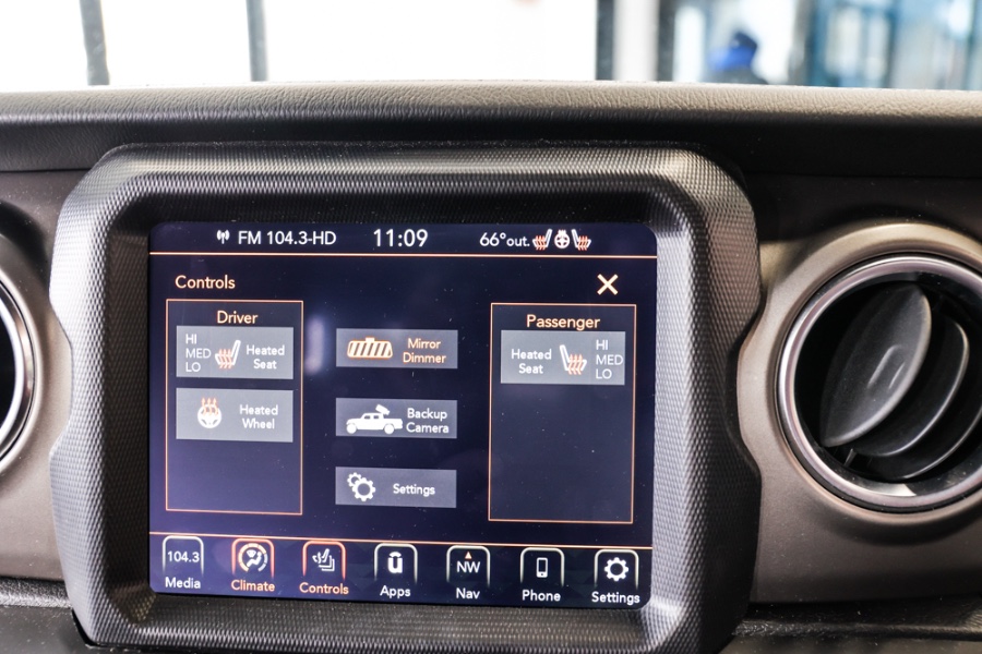 Used Jeep Gladiator Overland 4x4 2020 | 26 Motors Long Island. ELMONT, New York Used Jeep Gladiator Overland 4x4 2020 | 26 Motors Long Island. ELMONT, New York