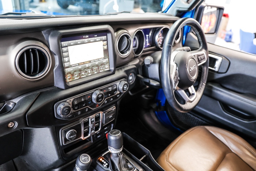 Used Jeep Gladiator Overland 4x4 2020 | 26 Motors Long Island. ELMONT, New York Used Jeep Gladiator Overland 4x4 2020 | 26 Motors Long Island. ELMONT, New York