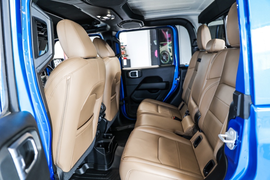 Used Jeep Gladiator Overland 4x4 2020 | 26 Motors Long Island. ELMONT, New York Used Jeep Gladiator Overland 4x4 2020 | 26 Motors Long Island. ELMONT, New York