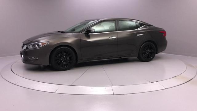 2016 Nissan Maxima 4dr Sdn 3.5 Platinum, available for sale in Naugatuck, Connecticut | J&M Automotive Sls&Svc LLC. Naugatuck, Connecticut 2016 Nissan Maxima 4dr Sdn 3.5 Platinum, available for sale in Naugatuck, Connecticut | J&M Automotive Sls&Svc LLC. Naugatuck, Connecticut