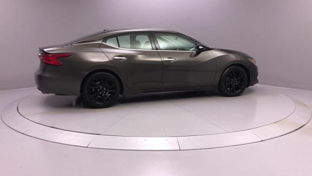 2016 Nissan Maxima 4dr Sdn 3.5 Platinum, available for sale in Naugatuck, Connecticut | J&M Automotive Sls&Svc LLC. Naugatuck, Connecticut 2016 Nissan Maxima 4dr Sdn 3.5 Platinum, available for sale in Naugatuck, Connecticut | J&M Automotive Sls&Svc LLC. Naugatuck, Connecticut