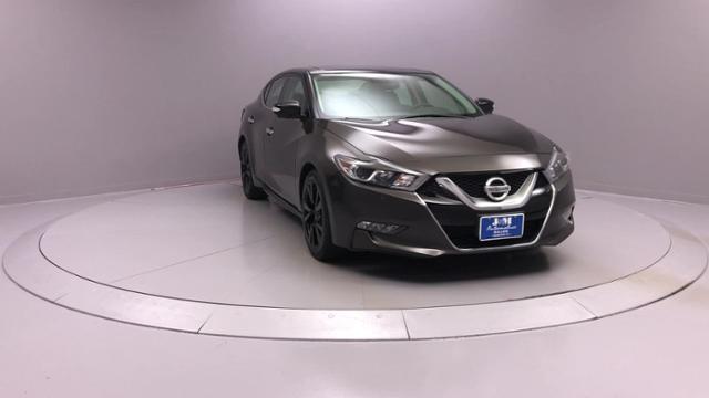 2016 Nissan Maxima 4dr Sdn 3.5 Platinum, available for sale in Naugatuck, Connecticut | J&M Automotive Sls&Svc LLC. Naugatuck, Connecticut 2016 Nissan Maxima 4dr Sdn 3.5 Platinum, available for sale in Naugatuck, Connecticut | J&M Automotive Sls&Svc LLC. Naugatuck, Connecticut