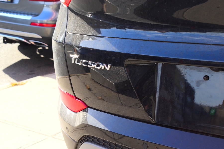 Used Hyundai Tucson Value AWD 2018 | Hillside Auto Mall Inc.. Jamaica, New York Used Hyundai Tucson Value AWD 2018 | Hillside Auto Mall Inc.. Jamaica, New York