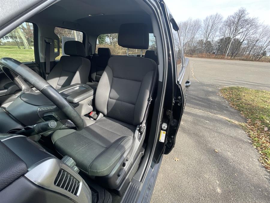Used Chevrolet Silverado 1500 4WD Double Cab 143.5" LT w/2LT 2016 | Wiz Leasing Inc. Stratford, Connecticut Used Chevrolet Silverado 1500 4WD Double Cab 143.5" LT w/2LT 2016 | Wiz Leasing Inc. Stratford, Connecticut