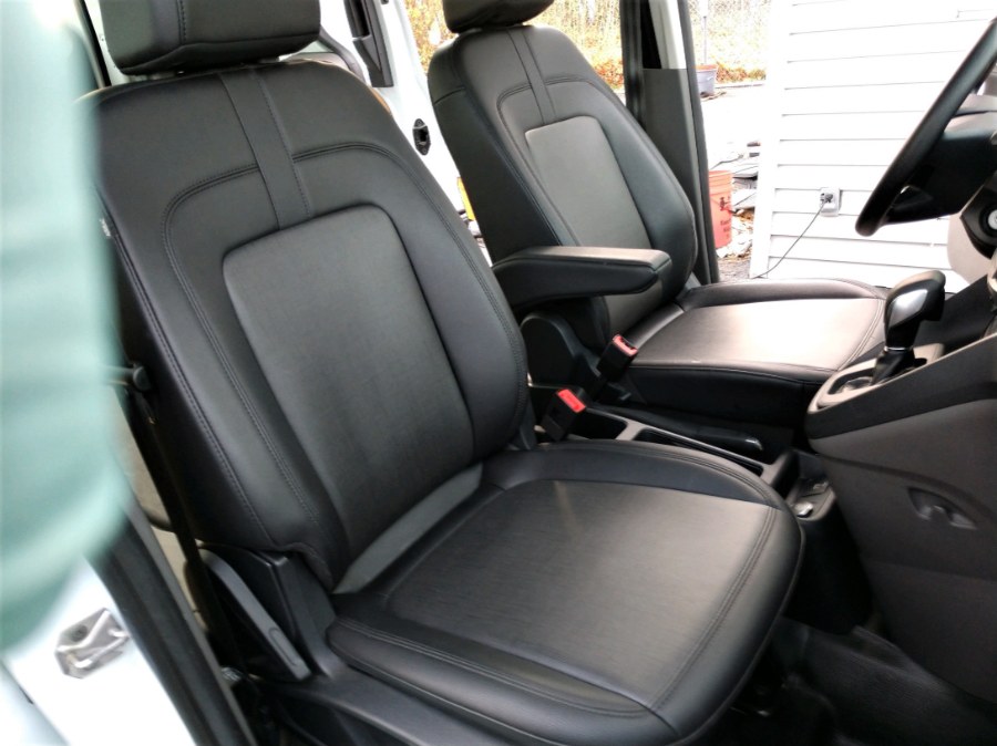 2020 Ford EXT TRANSIT CONNECT CARGO XL LWB w/Rear Symmetrical Doors, available for sale in COPIAGUE, New York | Warwick Auto Sales Inc. COPIAGUE, New York 2020 Ford EXT TRANSIT CONNECT CARGO XL LWB w/Rear Symmetrical Doors, available for sale in COPIAGUE, New York | Warwick Auto Sales Inc. COPIAGUE, New York