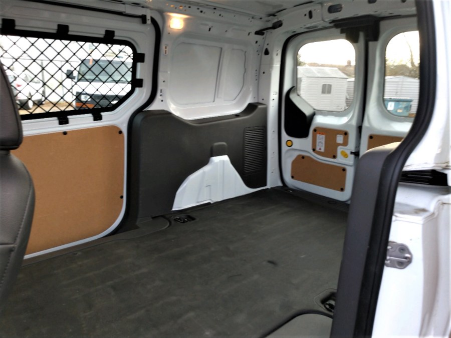 2020 Ford EXT TRANSIT CONNECT CARGO XL LWB w/Rear Symmetrical Doors, available for sale in COPIAGUE, New York | Warwick Auto Sales Inc. COPIAGUE, New York 2020 Ford EXT TRANSIT CONNECT CARGO XL LWB w/Rear Symmetrical Doors, available for sale in COPIAGUE, New York | Warwick Auto Sales Inc. COPIAGUE, New York