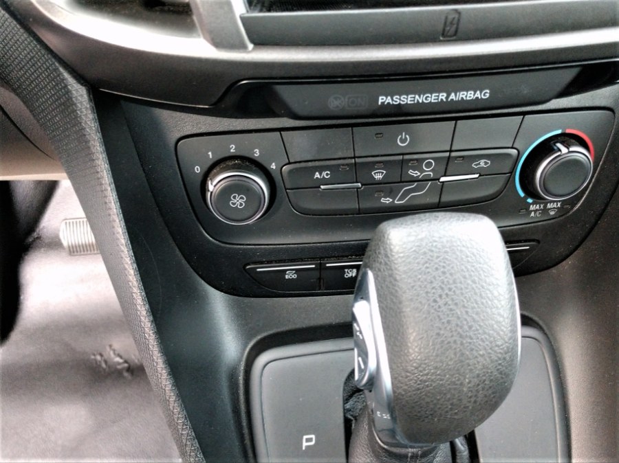 2020 Ford EXT TRANSIT CONNECT CARGO XL LWB w/Rear Symmetrical Doors, available for sale in COPIAGUE, New York | Warwick Auto Sales Inc. COPIAGUE, New York 2020 Ford EXT TRANSIT CONNECT CARGO XL LWB w/Rear Symmetrical Doors, available for sale in COPIAGUE, New York | Warwick Auto Sales Inc. COPIAGUE, New York