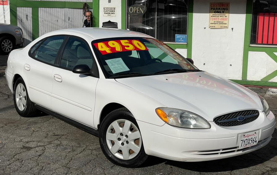 2001 Ford Taurus 4dr Sdn LX, available for sale in Corona, California | Green Light Auto. Corona, California