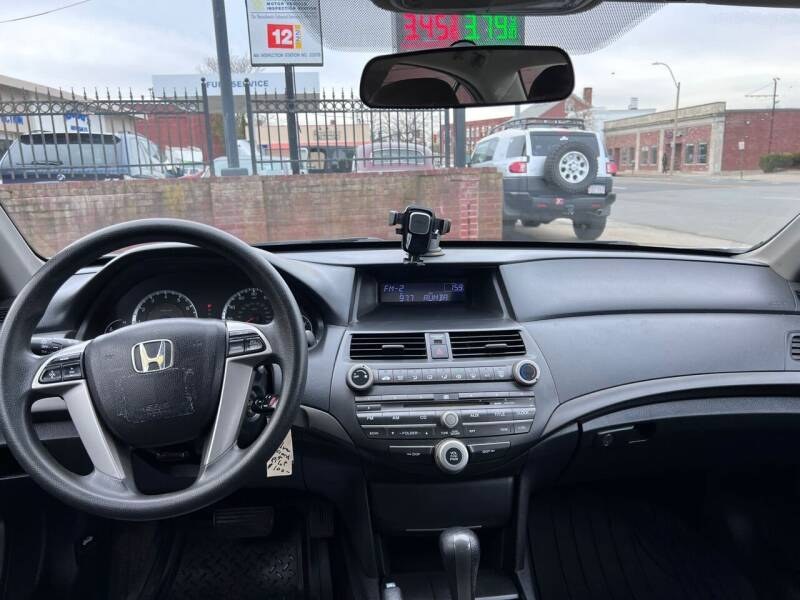 Used Honda Accord Sedan 4dr I4 Auto LX 2009 | Motorcars of Boston. Newton, Massachusetts Used Honda Accord Sedan 4dr I4 Auto LX 2009 | Motorcars of Boston. Newton, Massachusetts