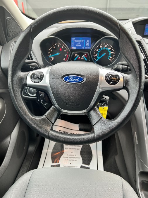 Used Ford Escape 4WD 4dr SE 2015 | A-Tech. Medford, Massachusetts