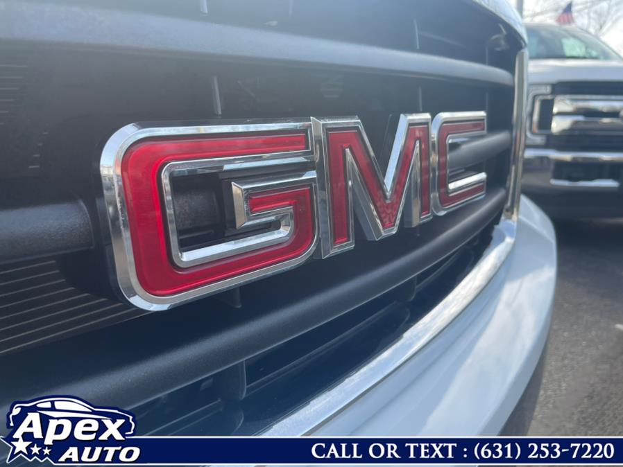 2011 GMC Sierra 1500 4WD Crew Cab 143.5" SL, available for sale in Selden, New York | Apex Auto. Selden, New York 2011 GMC Sierra 1500 4WD Crew Cab 143.5" SL, available for sale in Selden, New York | Apex Auto. Selden, New York
