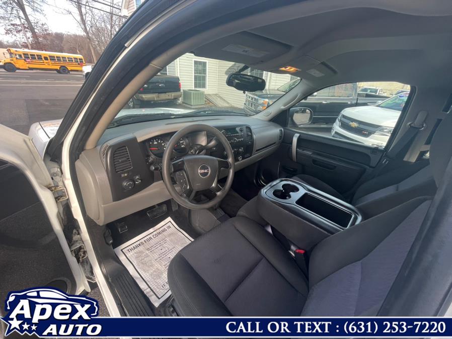 2011 GMC Sierra 1500 4WD Crew Cab 143.5" SL, available for sale in Selden, New York | Apex Auto. Selden, New York 2011 GMC Sierra 1500 4WD Crew Cab 143.5" SL, available for sale in Selden, New York | Apex Auto. Selden, New York