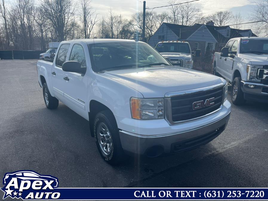2011 GMC Sierra 1500 4WD Crew Cab 143.5" SL, available for sale in Selden, New York | Apex Auto. Selden, New York 2011 GMC Sierra 1500 4WD Crew Cab 143.5" SL, available for sale in Selden, New York | Apex Auto. Selden, New York