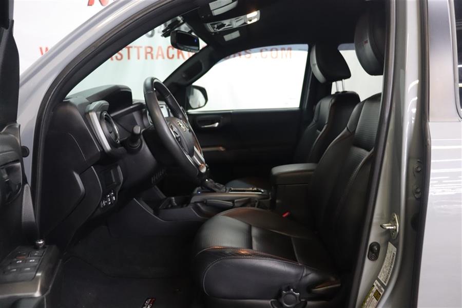 Used Toyota Tacoma DOUBLE CAB TRD PRO 2017 | Fast Track Motors. Paterson, New Jersey Used Toyota Tacoma DOUBLE CAB TRD PRO 2017 | Fast Track Motors. Paterson, New Jersey