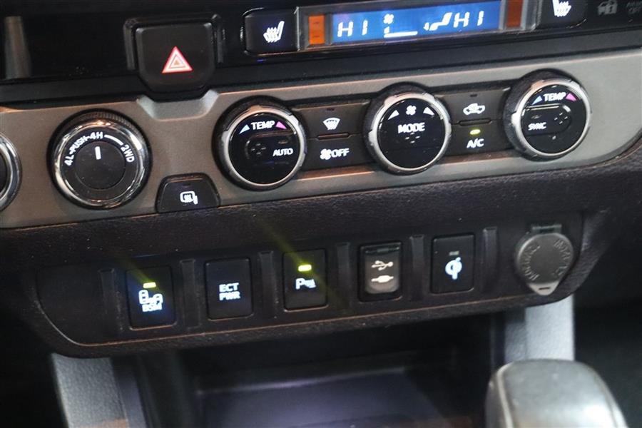 Used Toyota Tacoma DOUBLE CAB TRD PRO 2017 | Fast Track Motors. Paterson, New Jersey Used Toyota Tacoma DOUBLE CAB TRD PRO 2017 | Fast Track Motors. Paterson, New Jersey