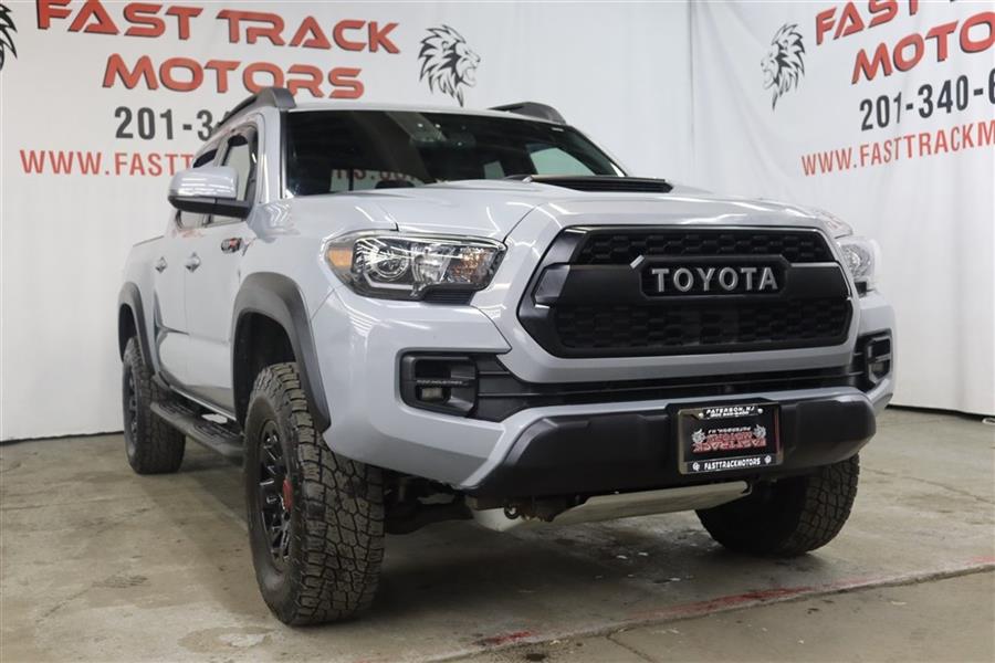 Used Toyota Tacoma DOUBLE CAB TRD PRO 2017 | Fast Track Motors. Paterson, New Jersey Used Toyota Tacoma DOUBLE CAB TRD PRO 2017 | Fast Track Motors. Paterson, New Jersey