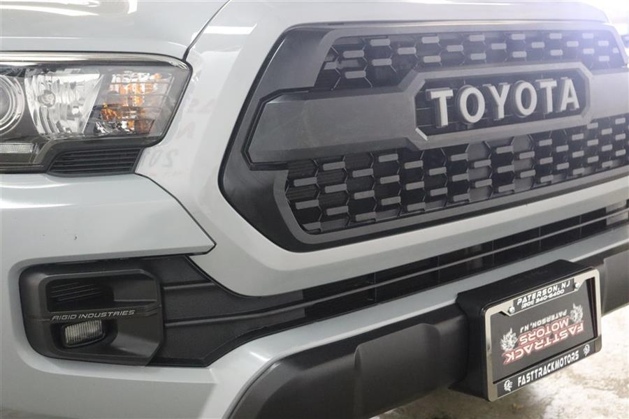 Used Toyota Tacoma DOUBLE CAB TRD PRO 2017 | Fast Track Motors. Paterson, New Jersey Used Toyota Tacoma DOUBLE CAB TRD PRO 2017 | Fast Track Motors. Paterson, New Jersey