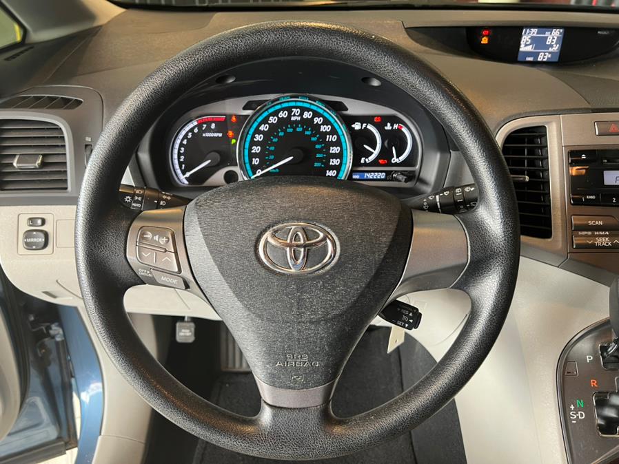2009 Toyota Venza 4dr Wgn V6 AWD, available for sale in West Hartford, Connecticut | AutoMax. West Hartford, Connecticut 2009 Toyota Venza 4dr Wgn V6 AWD, available for sale in West Hartford, Connecticut | AutoMax. West Hartford, Connecticut