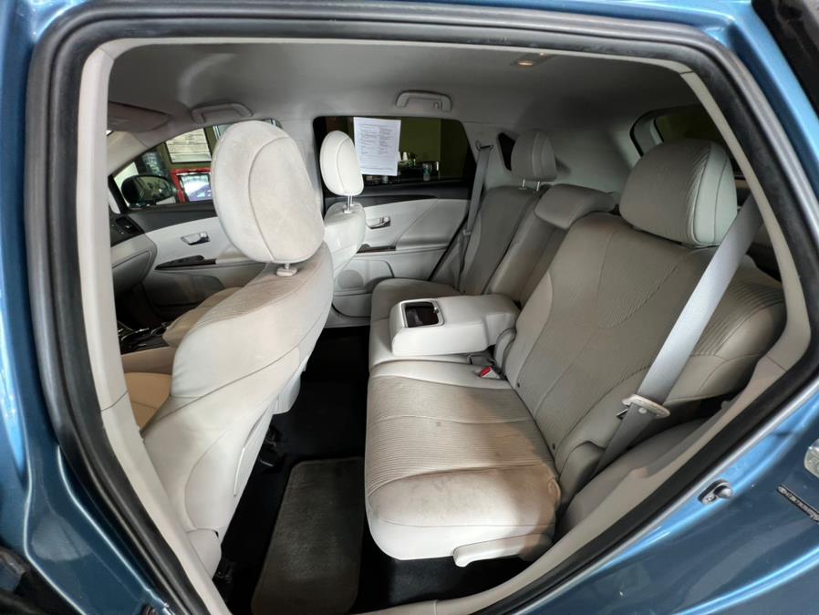 2009 Toyota Venza 4dr Wgn V6 AWD, available for sale in West Hartford, Connecticut | AutoMax. West Hartford, Connecticut 2009 Toyota Venza 4dr Wgn V6 AWD, available for sale in West Hartford, Connecticut | AutoMax. West Hartford, Connecticut