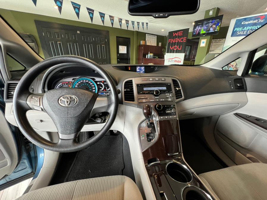 2009 Toyota Venza 4dr Wgn V6 AWD, available for sale in West Hartford, Connecticut | AutoMax. West Hartford, Connecticut 2009 Toyota Venza 4dr Wgn V6 AWD, available for sale in West Hartford, Connecticut | AutoMax. West Hartford, Connecticut