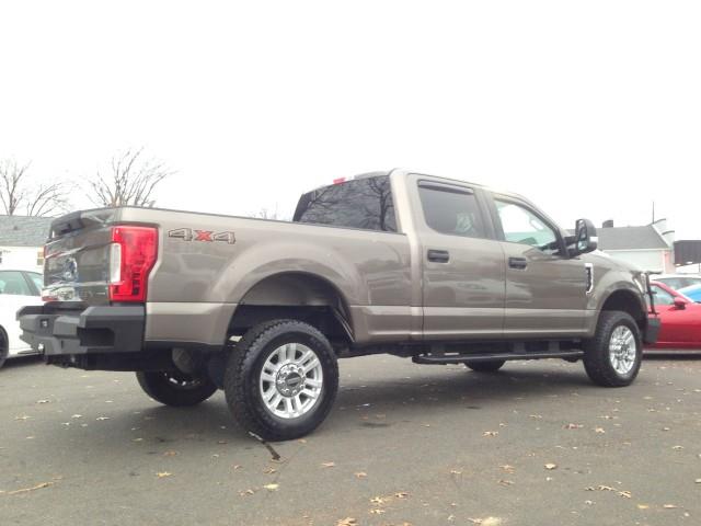Used Ford F-250 Srw Super Duty XLT 4WD w/ rearCam 2019 | Car Revolution. Maple Shade, New Jersey Used Ford F-250 Srw Super Duty XLT 4WD w/ rearCam 2019 | Car Revolution. Maple Shade, New Jersey