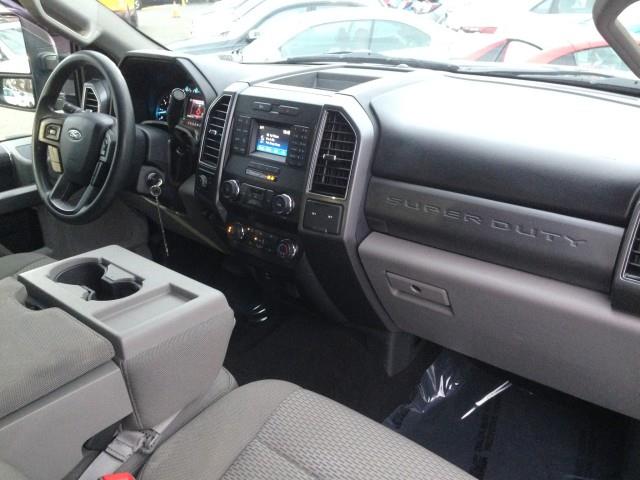 Used Ford F-250 Srw Super Duty XLT 4WD w/ rearCam 2019 | Car Revolution. Maple Shade, New Jersey Used Ford F-250 Srw Super Duty XLT 4WD w/ rearCam 2019 | Car Revolution. Maple Shade, New Jersey