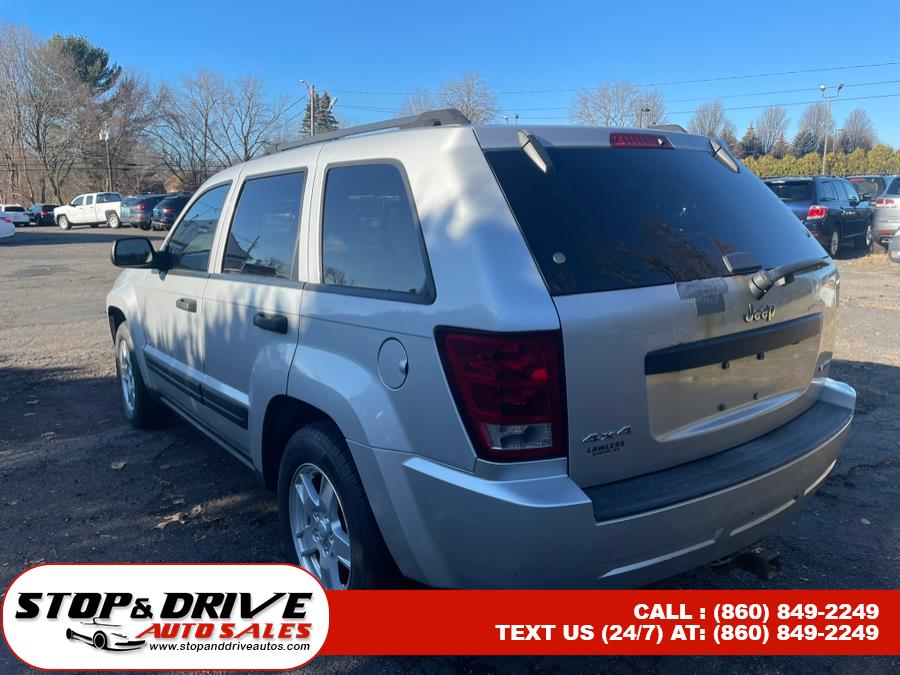 Used Jeep Grand Cherokee 4dr Laredo 4WD 2005 | Stop & Drive Auto Sales. East Windsor, Connecticut