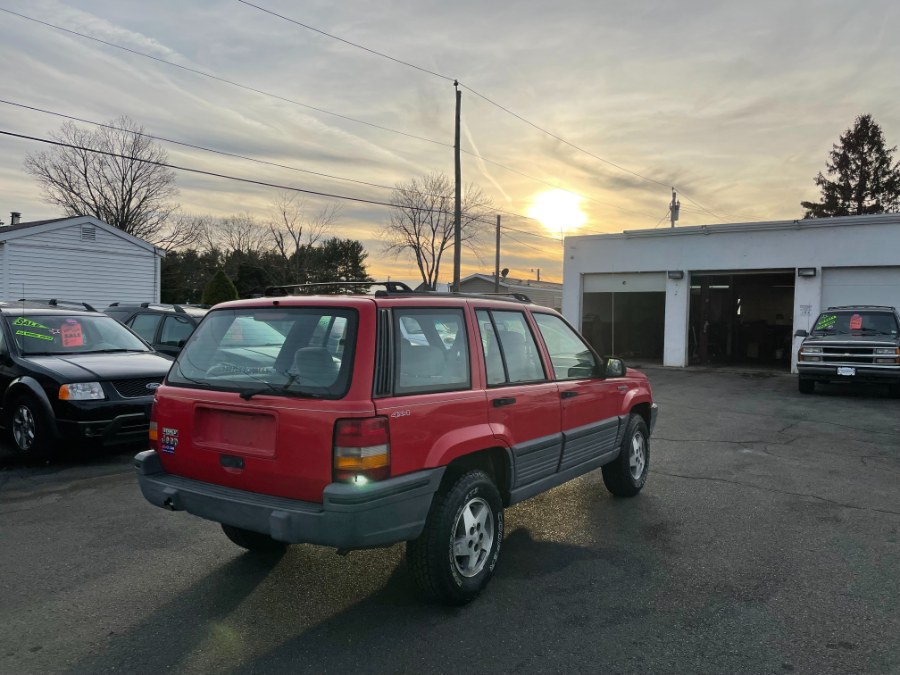 Used Jeep Grand Cherokee 4dr Laredo 4WD 1995 | CT Car Co LLC. East Windsor, Connecticut