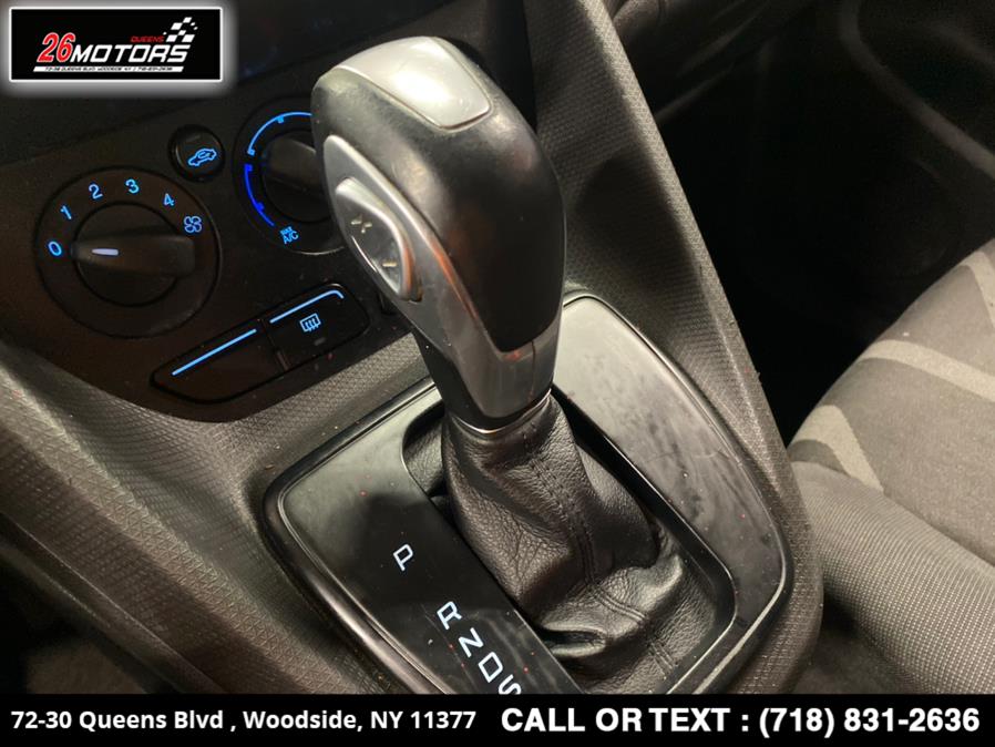 Used Ford Transit Connect Wagon XLT LWB w/Rear Liftgate 2017 | 26 Motors Queens. Woodside, New York Used Ford Transit Connect Wagon XLT LWB w/Rear Liftgate 2017 | 26 Motors Queens. Woodside, New York