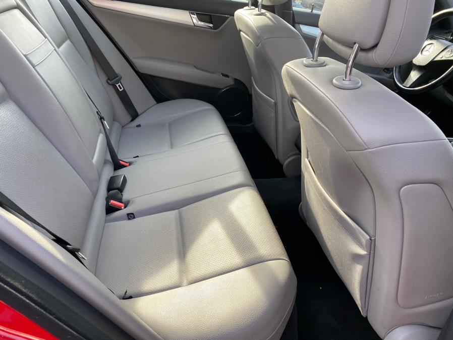 Used Mercedes-Benz C-Class 4dr Sdn 3.0L Luxury 4MATIC 2008 | Lava Motors 2 Inc. Canton, Connecticut Used Mercedes-Benz C-Class 4dr Sdn 3.0L Luxury 4MATIC 2008 | Lava Motors 2 Inc. Canton, Connecticut