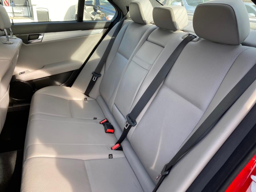 Used Mercedes-Benz C-Class 4dr Sdn 3.0L Luxury 4MATIC 2008 | Lava Motors 2 Inc. Canton, Connecticut Used Mercedes-Benz C-Class 4dr Sdn 3.0L Luxury 4MATIC 2008 | Lava Motors 2 Inc. Canton, Connecticut