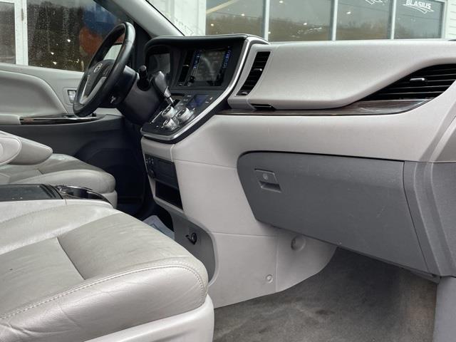 Used Toyota Sienna XLE 2016 | Blasius Federal Road. Brookfield, Connecticut Used Toyota Sienna XLE 2016 | Blasius Federal Road. Brookfield, Connecticut