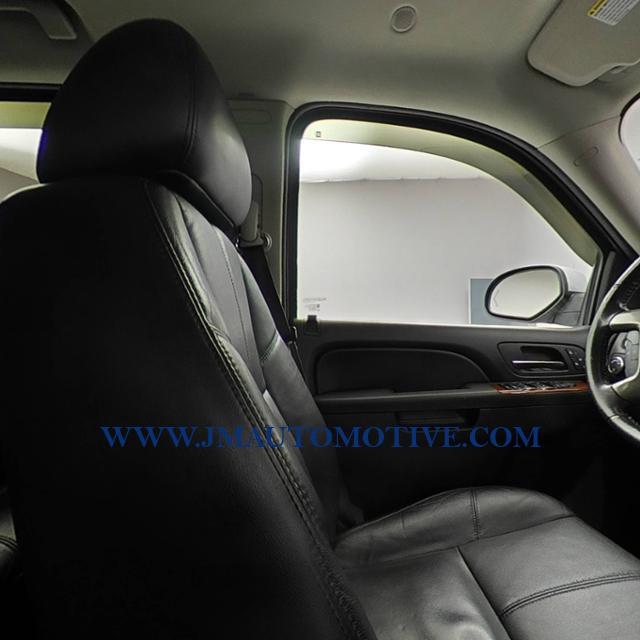 2013 Chevrolet Suburban 4WD 4dr 1500 LT, available for sale in Naugatuck, Connecticut | J&M Automotive Sls&Svc LLC. Naugatuck, Connecticut 2013 Chevrolet Suburban 4WD 4dr 1500 LT, available for sale in Naugatuck, Connecticut | J&M Automotive Sls&Svc LLC. Naugatuck, Connecticut
