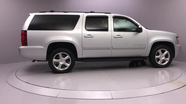 2013 Chevrolet Suburban 4WD 4dr 1500 LT, available for sale in Naugatuck, Connecticut | J&M Automotive Sls&Svc LLC. Naugatuck, Connecticut 2013 Chevrolet Suburban 4WD 4dr 1500 LT, available for sale in Naugatuck, Connecticut | J&M Automotive Sls&Svc LLC. Naugatuck, Connecticut