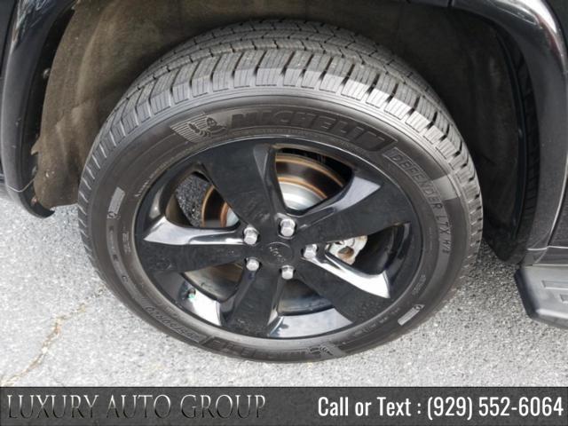 2014 Jeep Grand Cherokee 4WD 4dr Laredo, available for sale in Bronx, New York | Luxury Auto Group. Bronx, New York 2014 Jeep Grand Cherokee 4WD 4dr Laredo, available for sale in Bronx, New York | Luxury Auto Group. Bronx, New York