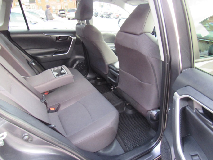 Used Toyota RAV4 LE 2019 | Hilario's Auto Sales Inc.. Worcester, Massachusetts Used Toyota RAV4 LE 2019 | Hilario's Auto Sales Inc.. Worcester, Massachusetts