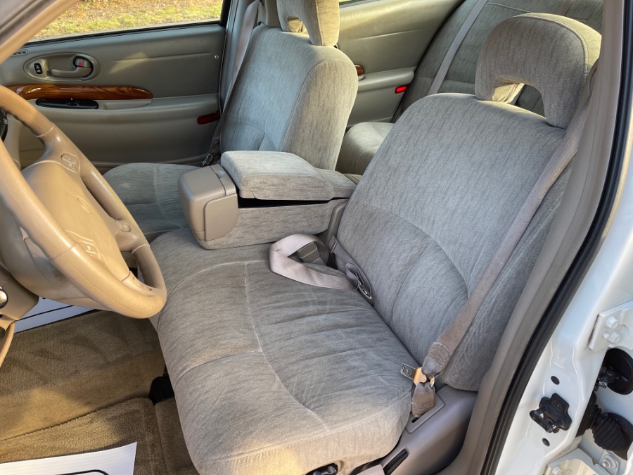 Used Buick LeSabre 4dr Sdn Custom 2003 | Farmington Auto Park LLC. Plainville, Connecticut Used Buick LeSabre 4dr Sdn Custom 2003 | Farmington Auto Park LLC. Plainville, Connecticut