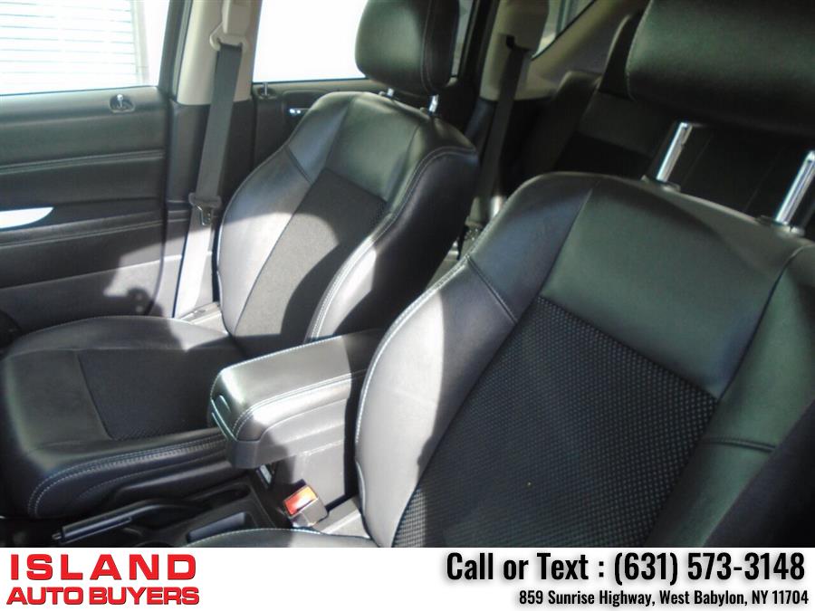 Used Jeep Compass Latitude 4x4 4dr SUV 2015 | Island Auto Buyers. West Babylon, New York Used Jeep Compass Latitude 4x4 4dr SUV 2015 | Island Auto Buyers. West Babylon, New York