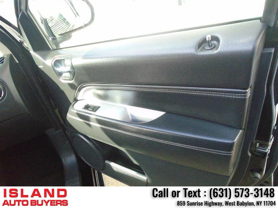 Used Jeep Compass Latitude 4x4 4dr SUV 2015 | Island Auto Buyers. West Babylon, New York Used Jeep Compass Latitude 4x4 4dr SUV 2015 | Island Auto Buyers. West Babylon, New York
