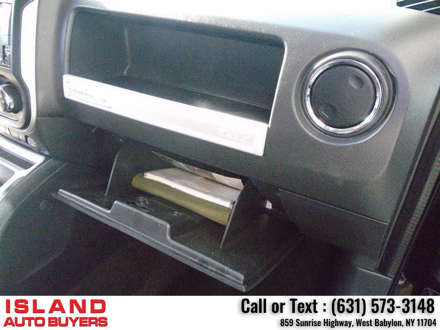 Used Jeep Compass Latitude 4x4 4dr SUV 2015 | Island Auto Buyers. West Babylon, New York Used Jeep Compass Latitude 4x4 4dr SUV 2015 | Island Auto Buyers. West Babylon, New York