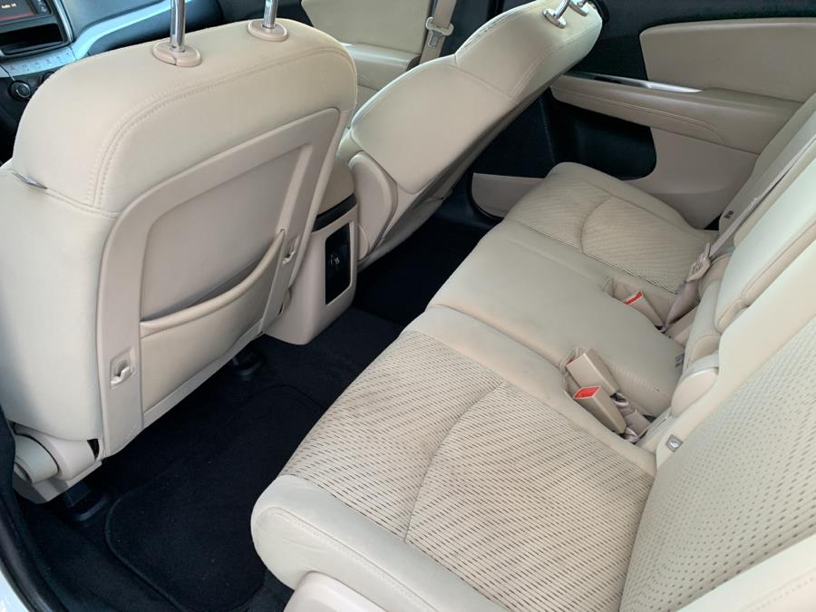 Used Dodge Journey AWD 4dr Mainstreet 2011 | Dealertown Auto Wholesalers. Milford, Connecticut Used Dodge Journey AWD 4dr Mainstreet 2011 | Dealertown Auto Wholesalers. Milford, Connecticut