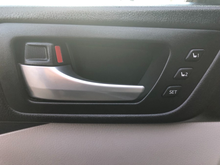 Used Toyota Highlander AWD 4dr V6 Limited (Natl) 2014 | Bristol Auto Center LLC. Bristol, Connecticut Used Toyota Highlander AWD 4dr V6 Limited (Natl) 2014 | Bristol Auto Center LLC. Bristol, Connecticut
