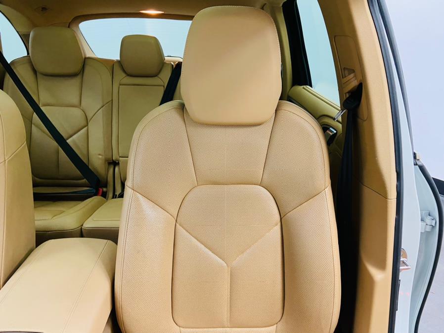 2013 Porsche Cayenne AWD 4dr Tiptronic, available for sale in Linden, New Jersey | East Coast Auto Group. Linden, New Jersey 2013 Porsche Cayenne AWD 4dr Tiptronic, available for sale in Linden, New Jersey | East Coast Auto Group. Linden, New Jersey