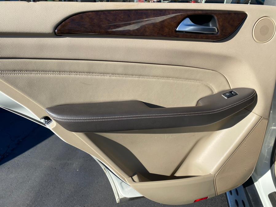 Used Mercedes-Benz M-Class 4MATIC 4dr ML350 BlueTEC 2012 | Lava Motors 2 Inc. Canton, Connecticut Used Mercedes-Benz M-Class 4MATIC 4dr ML350 BlueTEC 2012 | Lava Motors 2 Inc. Canton, Connecticut