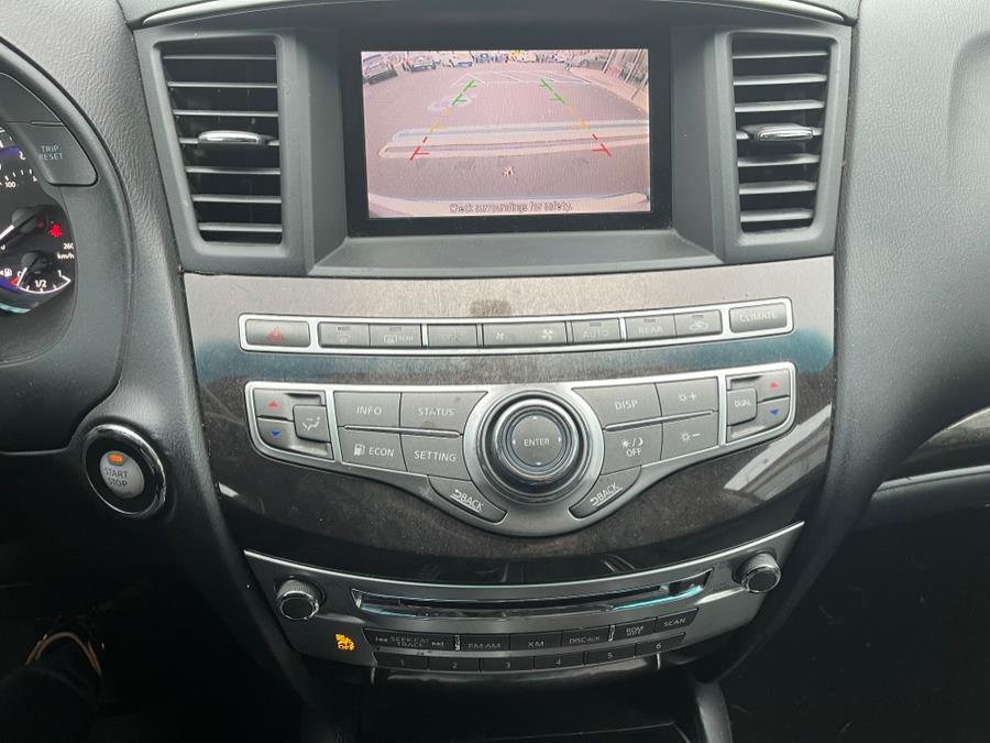 2013 Infiniti JX35 LOW MILES!, available for sale in Elmont, New York | Sunrise of Elmont. Elmont, New York 2013 Infiniti JX35 LOW MILES!, available for sale in Elmont, New York | Sunrise of Elmont. Elmont, New York