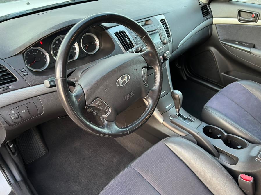 Used Hyundai Sonata 4dr Sdn V6 Auto SE 2009 | Main Auto of Berlin. Berlin, Connecticut Used Hyundai Sonata 4dr Sdn V6 Auto SE 2009 | Main Auto of Berlin. Berlin, Connecticut