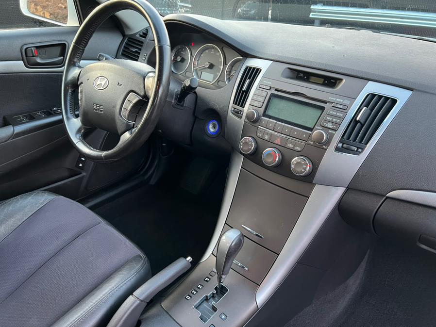 Used Hyundai Sonata 4dr Sdn V6 Auto SE 2009 | Main Auto of Berlin. Berlin, Connecticut Used Hyundai Sonata 4dr Sdn V6 Auto SE 2009 | Main Auto of Berlin. Berlin, Connecticut