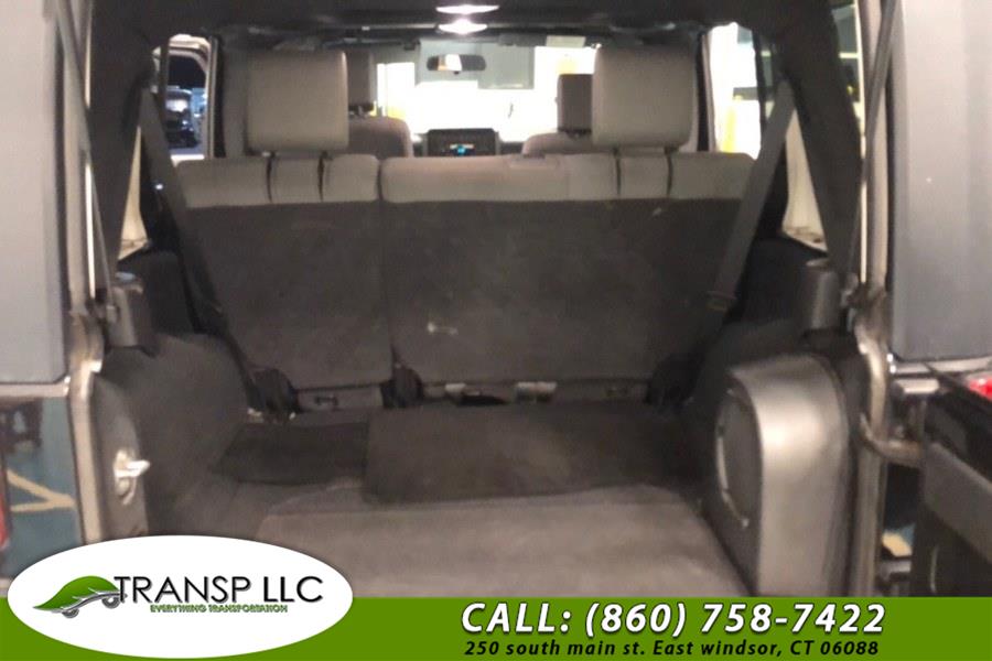 Used Jeep Wrangler Unlimited 4WD 4dr X 2009 | Trans P LLC. East Windsor, Connecticut Used Jeep Wrangler Unlimited 4WD 4dr X 2009 | Trans P LLC. East Windsor, Connecticut