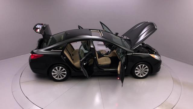 2014 Hyundai Sonata 4dr Sdn 2.4L Auto Limited, available for sale in Naugatuck, Connecticut | J&M Automotive Sls&Svc LLC. Naugatuck, Connecticut 2014 Hyundai Sonata 4dr Sdn 2.4L Auto Limited, available for sale in Naugatuck, Connecticut | J&M Automotive Sls&Svc LLC. Naugatuck, Connecticut