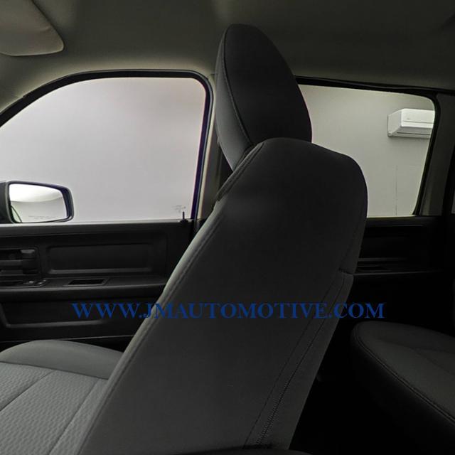 2014 Ram 1500 4WD Crew Cab 140.5 Express, available for sale in Naugatuck, Connecticut | J&M Automotive Sls&Svc LLC. Naugatuck, Connecticut 2014 Ram 1500 4WD Crew Cab 140.5 Express, available for sale in Naugatuck, Connecticut | J&M Automotive Sls&Svc LLC. Naugatuck, Connecticut